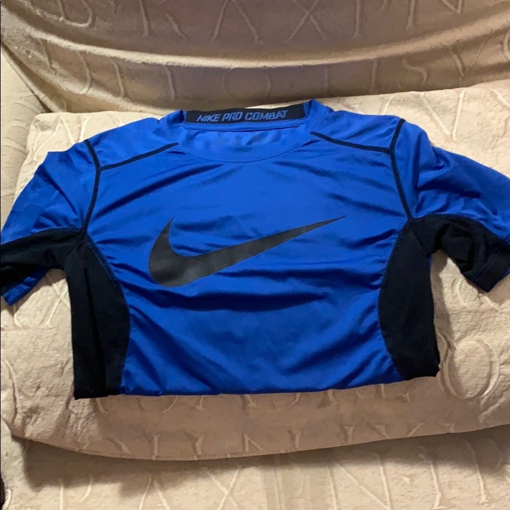 Boys small Nike pro combat dri fit shirt small